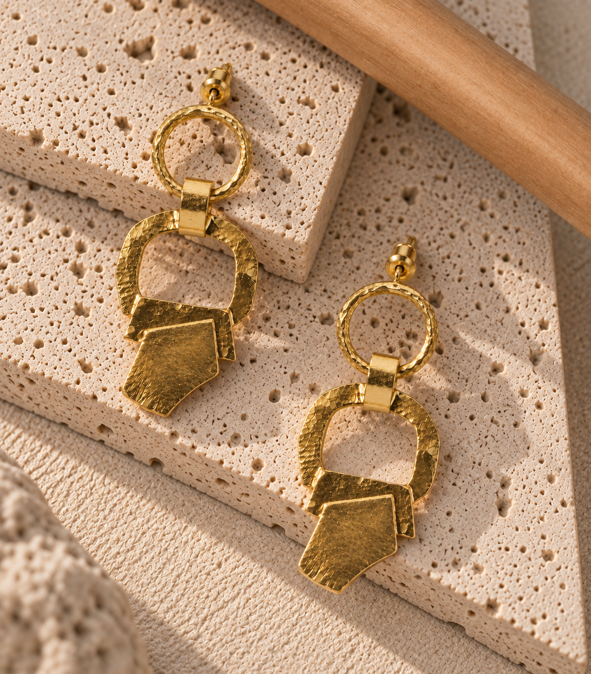Dor Small Earring - Image 7